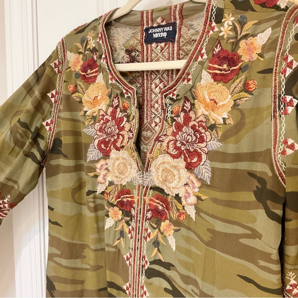 Johnny Was Workshop Silk Embroidered Camo Dress Size M, EUC - Picture 4 of 9